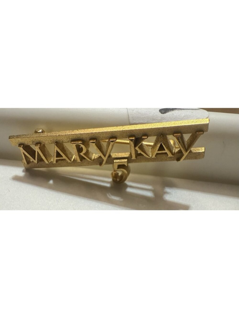 Gold Tone Mary Kay 5 Years Collectible Employee Souvenir Lapel Pin